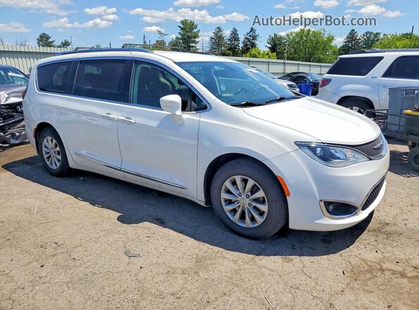 2C4RC1BG9JR352287 2018 CHRYSLER PACIFICA White Przód prawy
