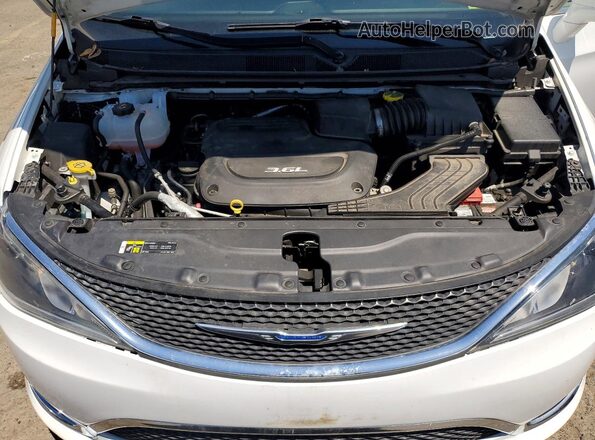 2C4RC1BG9JR352287 2018 CHRYSLER PACIFICA White Widok komory silnika