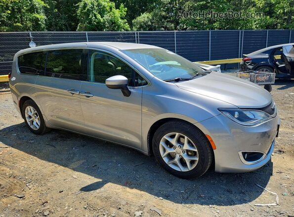 2C4RC1BGXHR811384 2017 CHRYSLER PACIFICA Серебряный Передняя правая четверть
