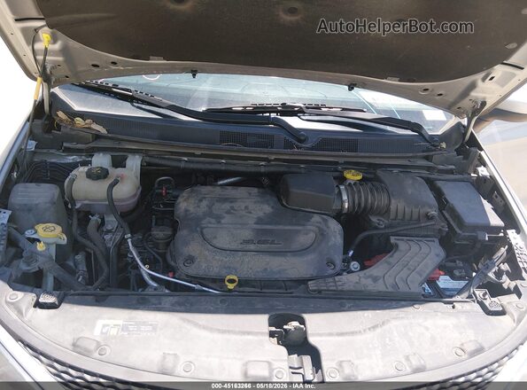 2C4RC1CG2LR249293 2020 CHRYSLER VOYAGER Серебряный Вид сзади