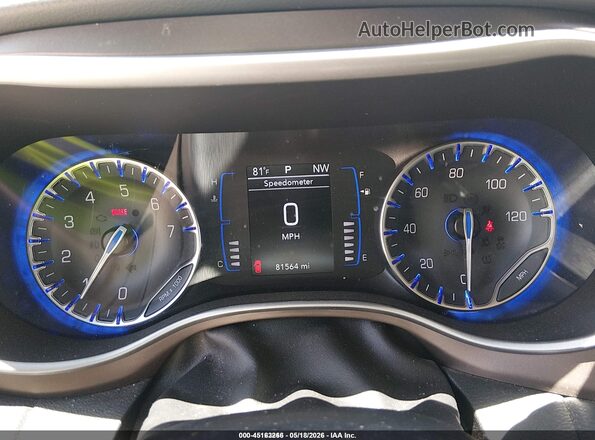 2C4RC1CG2LR249293 2020 CHRYSLER VOYAGER Серебряный Вид задних сидений