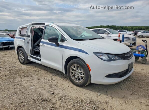 2C4RC1CG2RR133939 2024 CHRYSLER VOYAGER Белый Передняя правая четверть