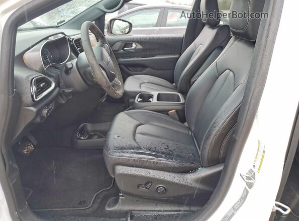 2C4RC1CG2SR533926 2025 CHRYSLER VOYAGER Белый Вид салона спереди