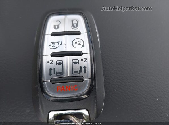2C4RC1CG3PR616563 2023 CHRYSLER VOYAGER White Widok deski rozdzielczej