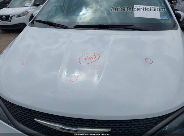 2C4RC1CG3PR616563 2023 CHRYSLER VOYAGER White Widok z przodu