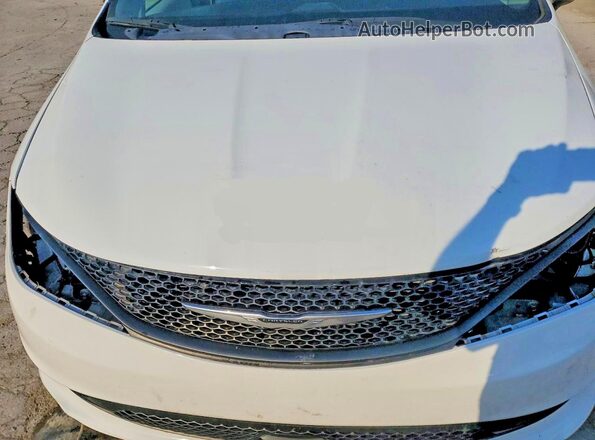 2C4RC1CG4PR583122 2023 CHRYSLER VOYAGER White Շարժիչի բաժամունքի տեսք