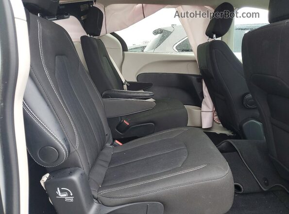 2C4RC1CG4RR105916 2024 CHRYSLER VOYAGER Белый Вид задней части салона