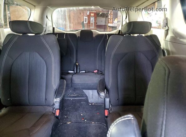 2C4RC1CG5NR166475 2022 CHRYSLER VOYAGER Черный Вид задних сидений