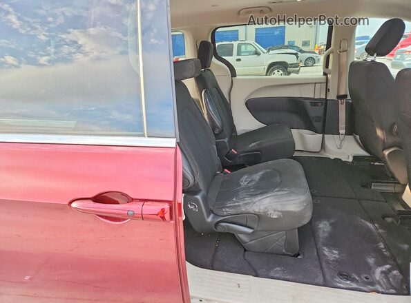 2C4RC1CG7PR511525 2023 CHRYSLER VOYAGER Maroon Rear interior view