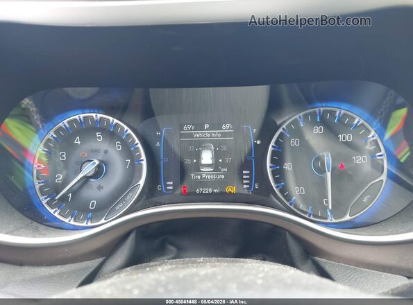 2C4RC1CG8NR146639 2022 CHRYSLER VOYAGER Белый Вид задних сидений