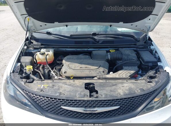 2C4RC1CG8NR146639 2022 CHRYSLER VOYAGER Белый Вид сзади