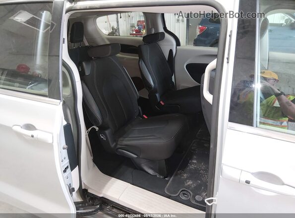 2C4RC1CG8PR591191 2023 CHRYSLER VOYAGER Серебряный Вид наклейки с VIN-кодом
