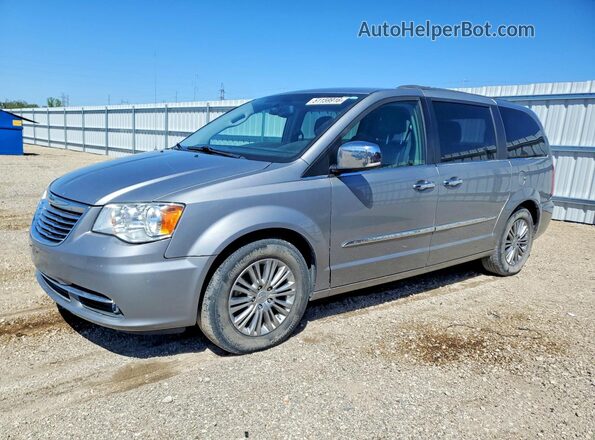 2C4RC1CG9GR306403 2016 CHRYSLER TOWN Серебряный Передняя левая четверть