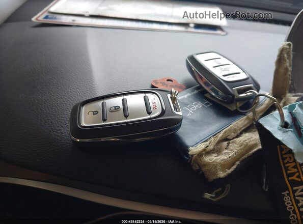 2C4RC1CG9LR237612 2020 CHRYSLER VOYAGER Черный Вид панели приборов