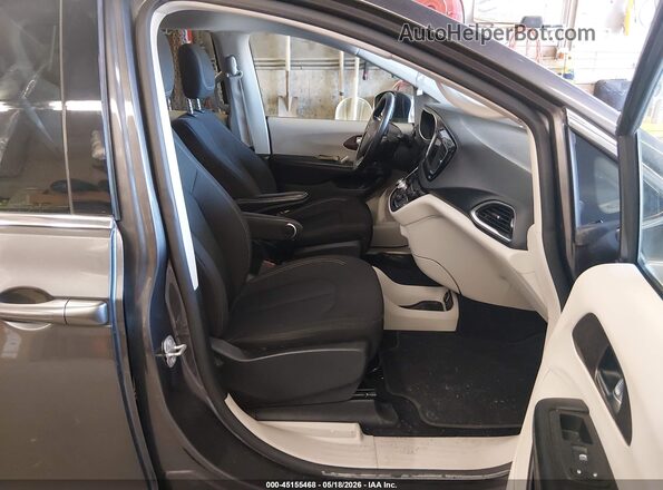 2C4RC1CGXMR577613 2021 CHRYSLER VOYAGER Серый Вид салона спереди