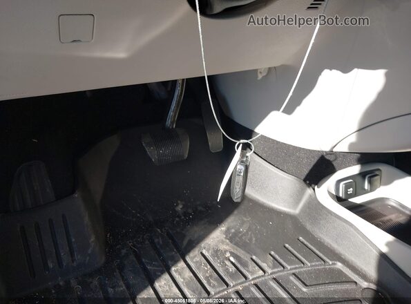 2C4RC1DG1LR216610 2020 CHRYSLER VOYAGER Серый Вид панели приборов