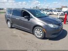 2017 Chrysler Pacifica Touring Gray vin: 2C4RC1DG2HR668525