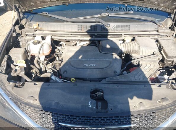2C4RC1DG3HR517371 2017 CHRYSLER PACIFICA Черный Вид сзади