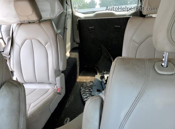 2C4RC1DG5MR530603 2021 CHRYSLER VOYAGER Gray Widok tylnych siedzeń