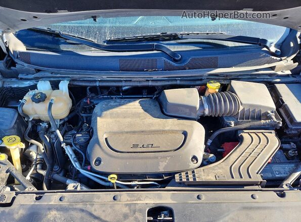 2C4RC1DG6LR260828 2020 CHRYSLER VOYAGER Silver Widok komory silnika