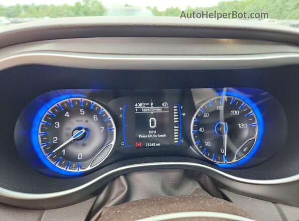 2C4RC1DG6LR262675 2020 CHRYSLER VOYAGER Бордовый Вид щитка приборов