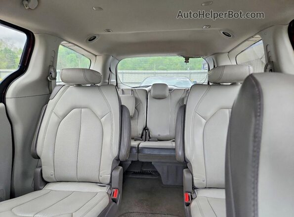 2C4RC1DG6LR262675 2020 CHRYSLER VOYAGER Бордовый Вид задних сидений