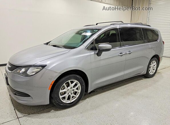 2C4RC1DG8LR260846 2020 CHRYSLER VOYAGER Silver Передня ліва чверть