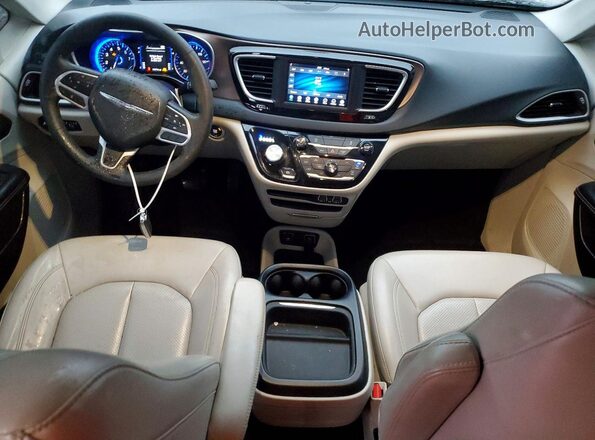 2C4RC1DG8MR530403 2021 CHRYSLER VOYAGER Silver Вид панелі приладів