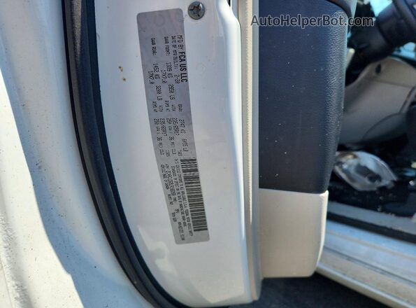 2C4RC1DG9LR182268 2020 CHRYSLER VOYAGER White Widok komory silnika