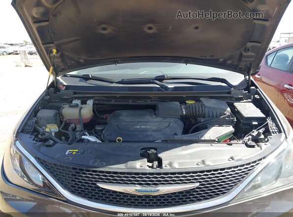 2C4RC1DGXHR709063 2017 CHRYSLER PACIFICA Gray Вид ззаду