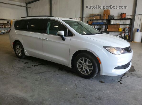 2C4RC1DGXLR156665 2020 CHRYSLER VOYAGER White Przód prawy