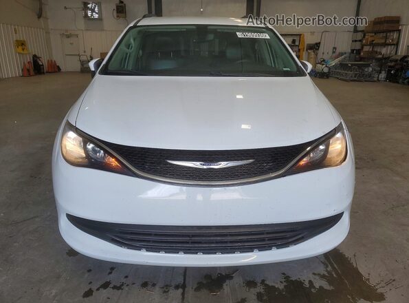 2C4RC1DGXLR156665 2020 CHRYSLER VOYAGER White Widok z przodu