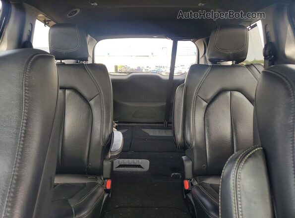 2C4RC1EG0JR351752 2018 CHRYSLER PACIFICA Black Vista de los asientos traseros
