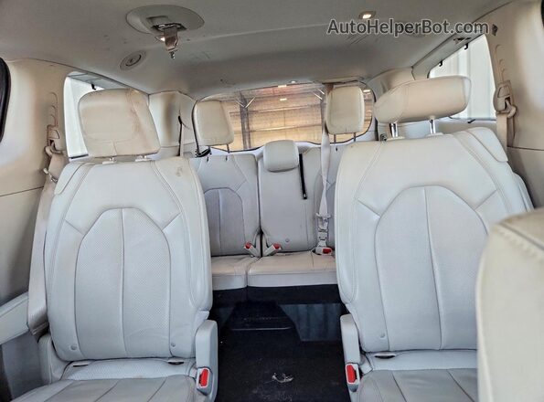 2C4RC1EG2HR528540 2017 CHRYSLER PACIFICA Gray უკანა სავარძლების ხედი