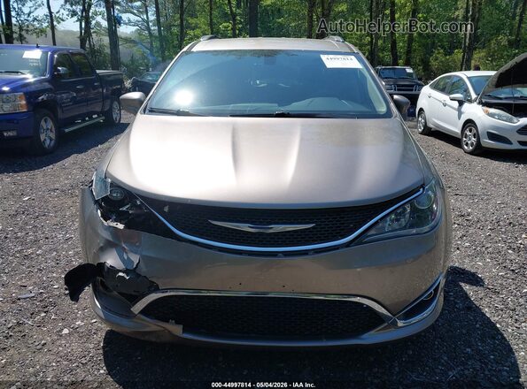 2C4RC1EG2HR554975 2017 CHRYSLER PACIFICA Золотой Вид щитка приборов