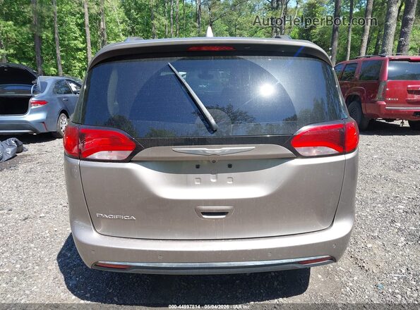 2C4RC1EG2HR554975 2017 CHRYSLER PACIFICA Золотой 