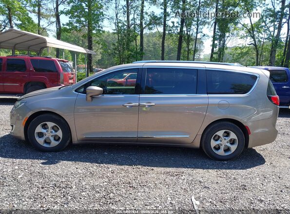2C4RC1EG2HR554975 2017 CHRYSLER PACIFICA Золотой Панорамный вид салона 360°