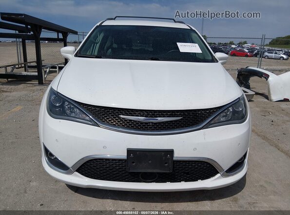 2C4RC1EG2HR622319 2017 CHRYSLER PACIFICA Белый Вид задней части салона