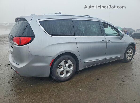 2C4RC1EG2HR846805 2017 CHRYSLER PACIFICA Серебряный Задняя правая четверть