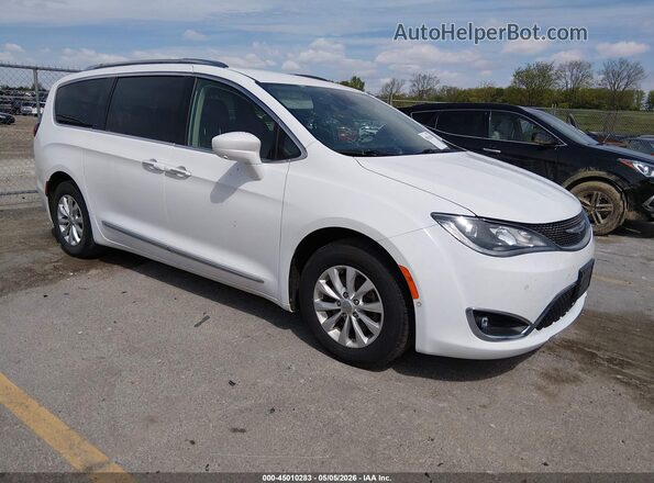 2C4RC1EG2JR139113 2018 CHRYSLER PACIFICA Белый Передняя правая четверть