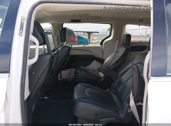 2C4RC1EG2JR139113 2018 CHRYSLER PACIFICA Белый Вид наклейки с VIN-кодом