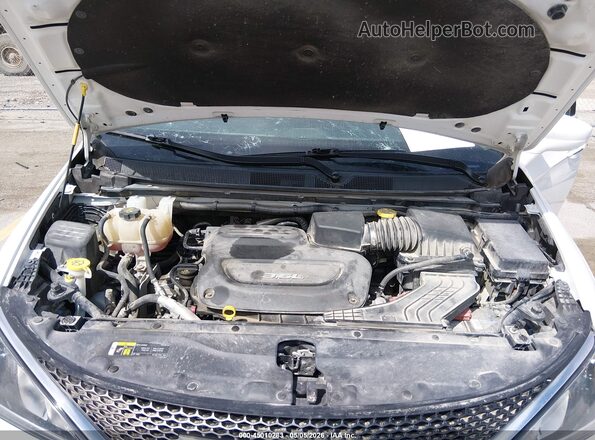 2C4RC1EG2JR139113 2018 CHRYSLER PACIFICA Белый Вид сзади