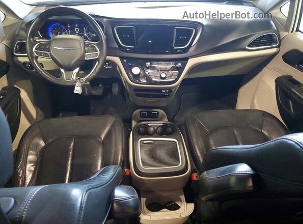 2C4RC1EG2LR145951 2020 CHRYSLER PACIFICA Белый Вид панели приборов