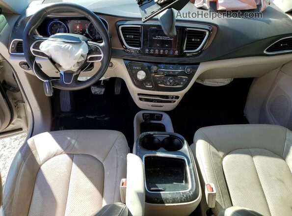 2C4RC1EG3KR615774 2019 CHRYSLER PACIFICA White Widok deski rozdzielczej