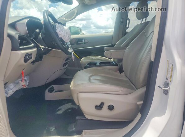 2C4RC1EG3LR197671 2019 CHRYSLER PACIFICA White წინა სალონის ხედი