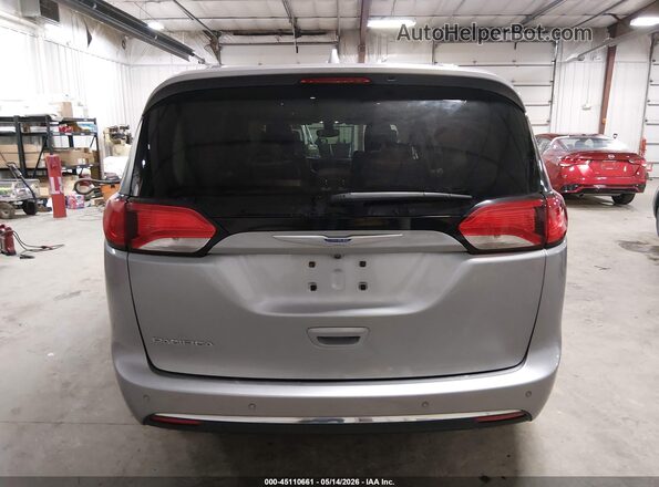 2C4RC1EG5JR318326 2018 CHRYSLER PACIFICA Silver 