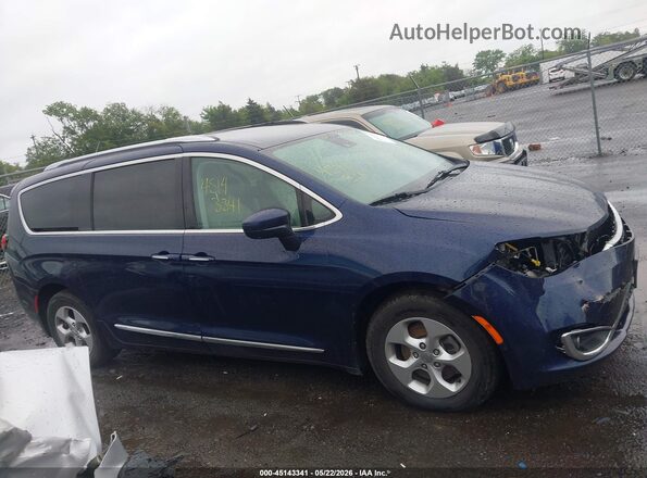 2C4RC1EG8HR519213 2017 CHRYSLER PACIFICA Синий Вид задней части салона