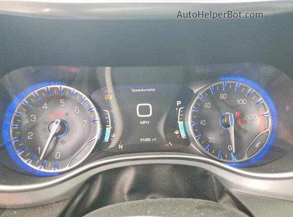 2C4RC1EG8KR574784 2019 CHRYSLER PACIFICA Белый Вид щитка приборов