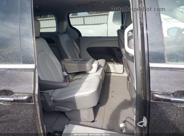 2C4RC1EG9JR290952 2018 CHRYSLER PACIFICA Черный Вид наклейки с VIN-кодом