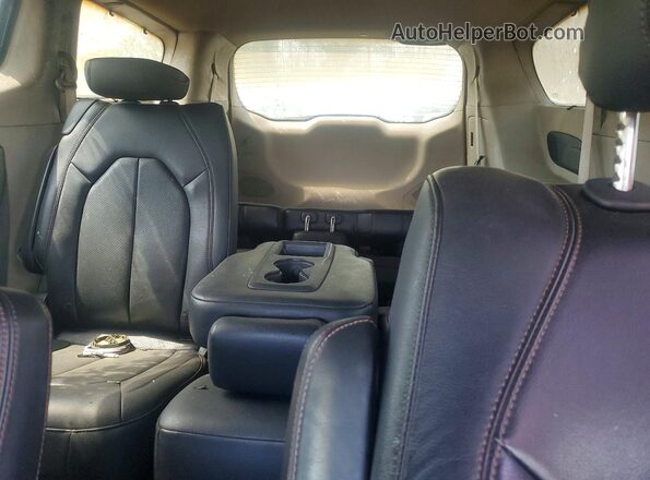 2C4RC1EG9LR108010 2020 CHRYSLER PACIFICA Blue Вид задніх сидінь